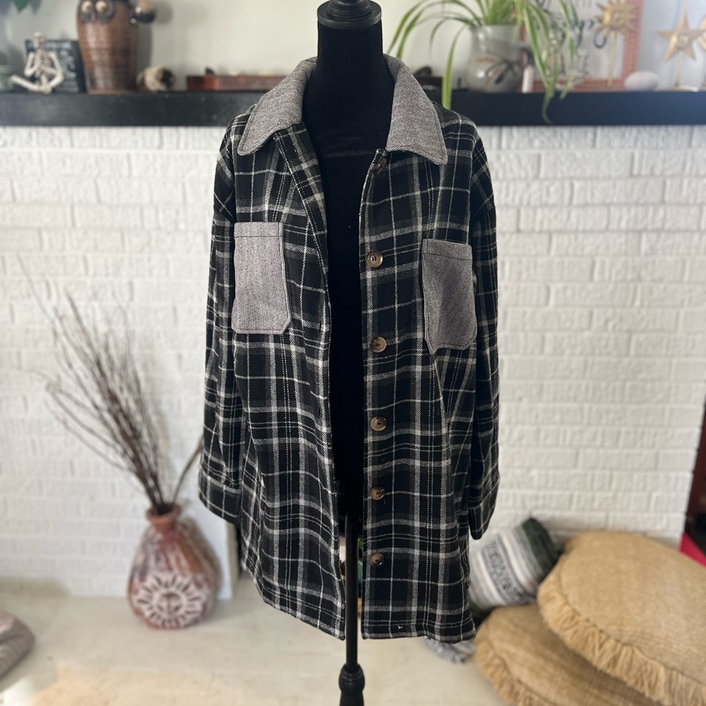 Hem & Thread Black and Gray Plaid Lightweight Jacket